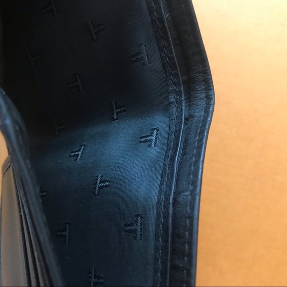 Tumi black textured double billfold wallet - Picture 5 of 8